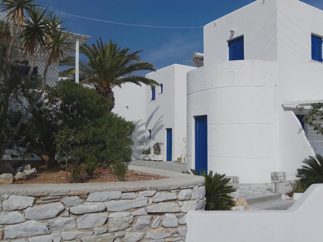 Nicos Studios & Apartments لوغاراس المظهر الخارجي الصورة